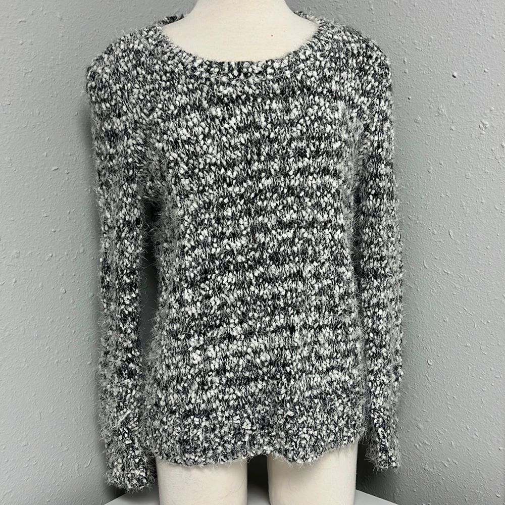 Soft Fuzzy Black & White Sweater New Directions Size Medium